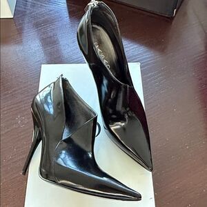 Casadei Elegant Black Stiletto bootie heels 7